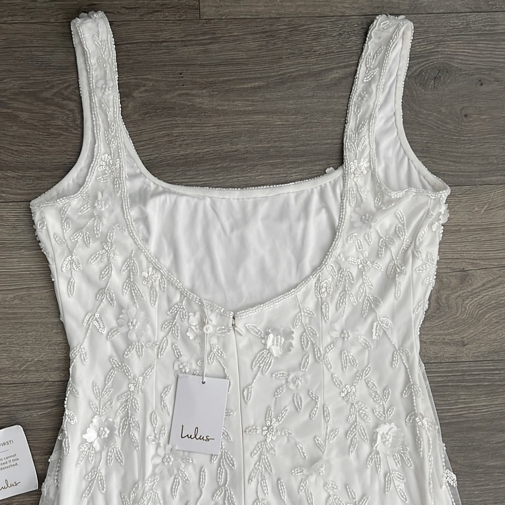 Lulu's White Embellished Square-Neck Wedding Gown - Picture 10 of 12